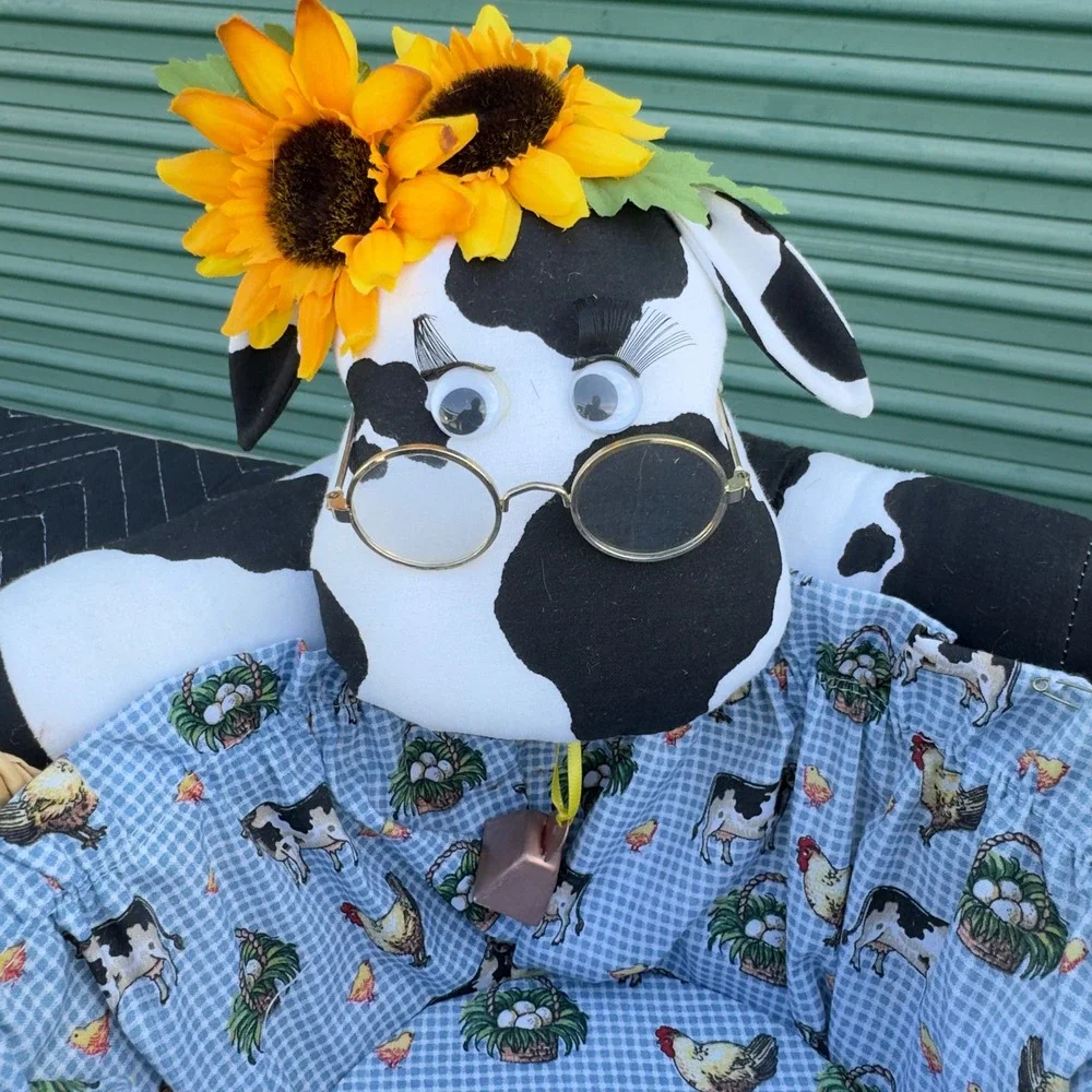 Vintage Farmhouse Cow Wicker Basket Set Country Decor Sunflower Gingham Liner